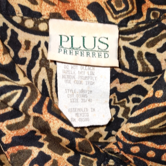 VINTAGE BUTTON UP - Picture 4 of 4